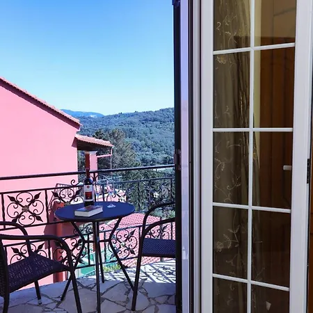 La Maison Au Village * Αυλιώτες